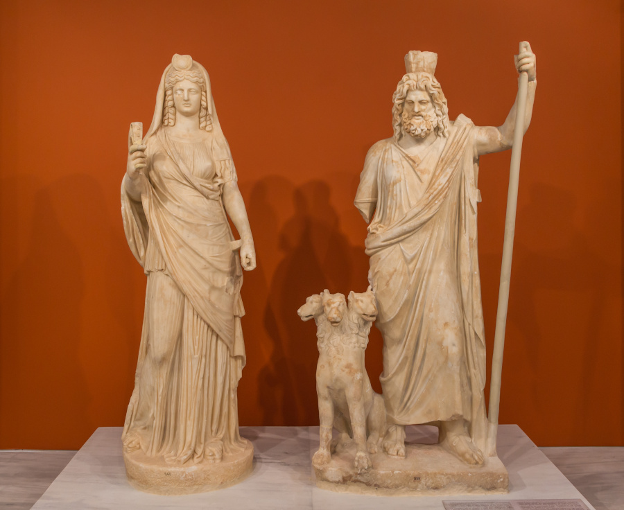 Persephone (in Isis), Cerberus, and Pluto (in Serapis). Provenance: Gortys, Crète, Archeological Museum of Heraklion Jebulon CC0 Wikimedia Commons