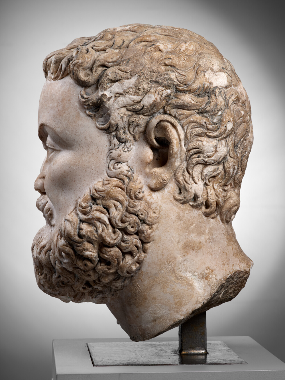 Head of quasi-colossus of Maximian Herculius