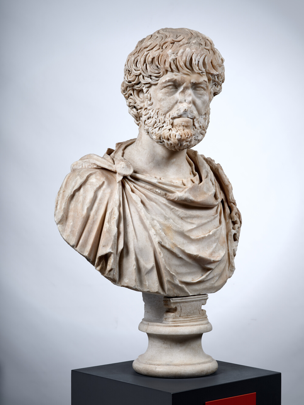 Bust of a high-ranking official of the Empire wearing a fringed paludamentum